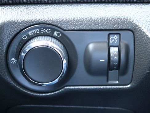 Used 2016 Chevrolet Cruze LT FWD image 35
