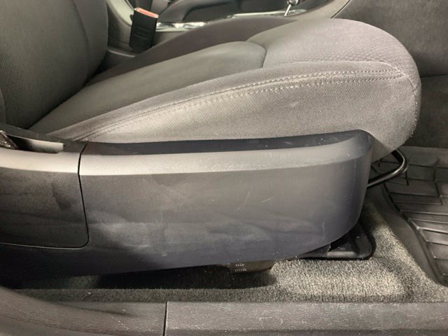 Used 2013 Chrysler 200 LX FWD image 18