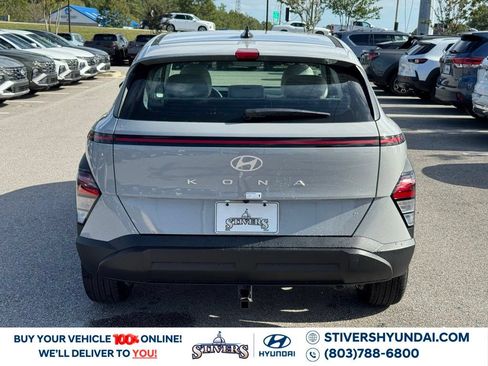Used 2026 Hyundai Kona SE FWD image 11