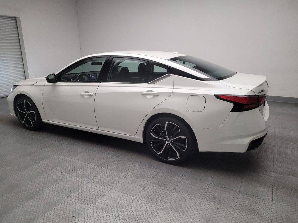 Used 2024 Nissan Altima 2.5 SR FWD image 3