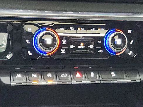 Used 2025 GMC Sierra 1500 Denali w/ Denali Reserve Package image 69