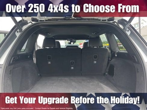 Used 2022 Jeep Grand Cherokee Trailhawk AWD/4WD image 24