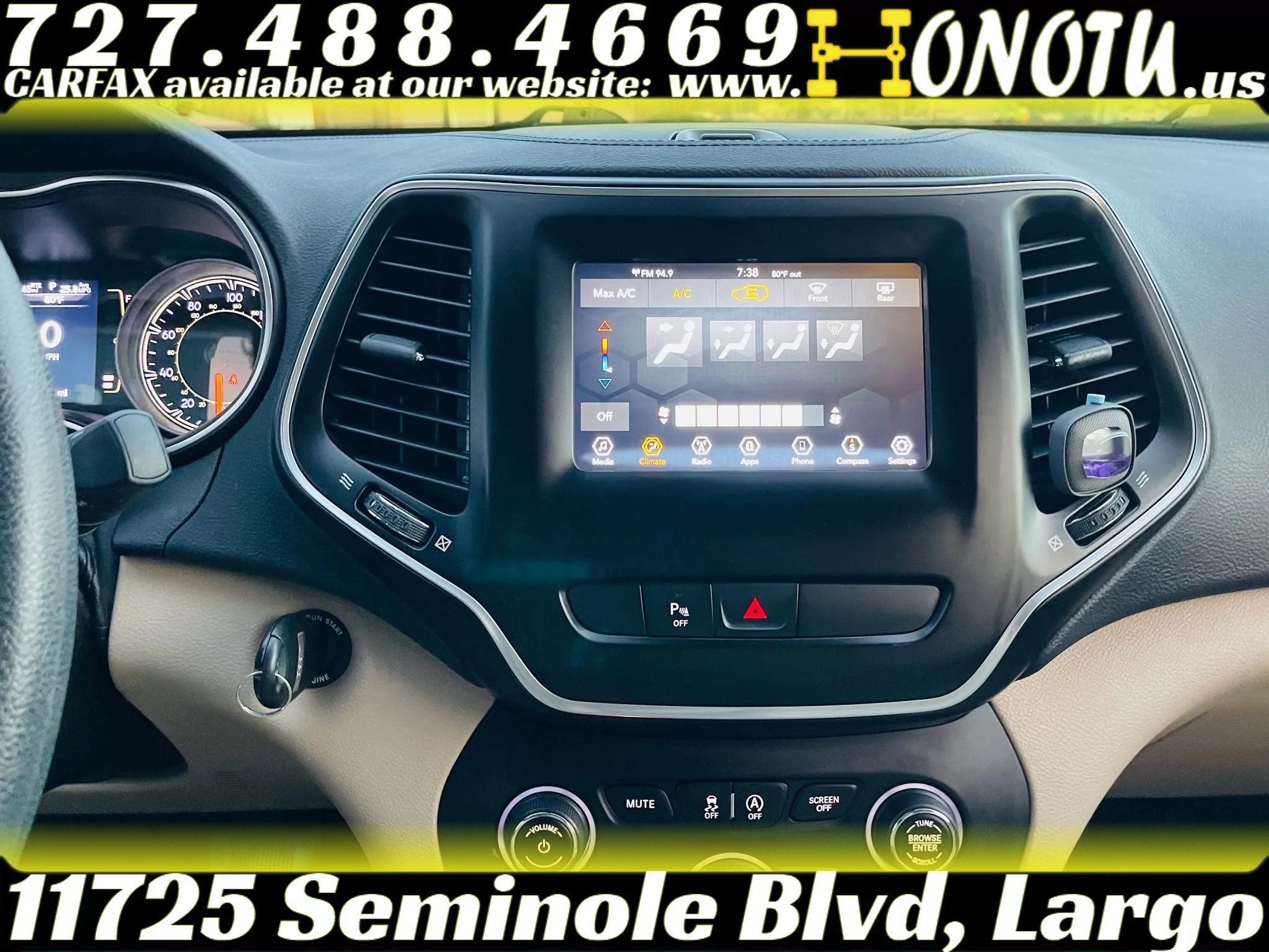 Used 2019 Jeep Cherokee Latitude w/ Popular Appearance Group AWD/4WD image 33