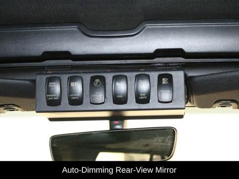 Used 2018 Jeep Wrangler Unlimited Rubicon image 24