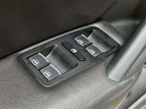 Used 2014 Volkswagen Passat 3.6 SEL Premium image 20