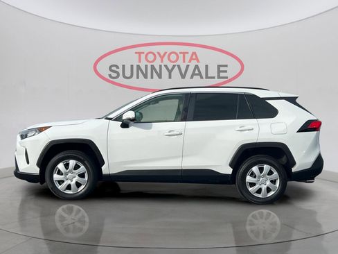 Used 2020 Toyota RAV4 LE image 7