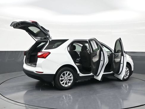 Used 2020 Chevrolet Equinox LS FWD image 29