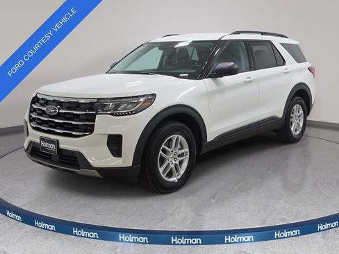 Used 2026 Ford Explorer Active AWD/4WD image 1
