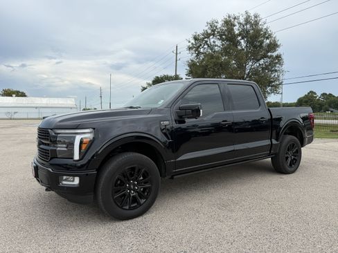 Used 2025 Ford F150 Platinum w/ Equipment Group 702A High AWD/4WD image 4