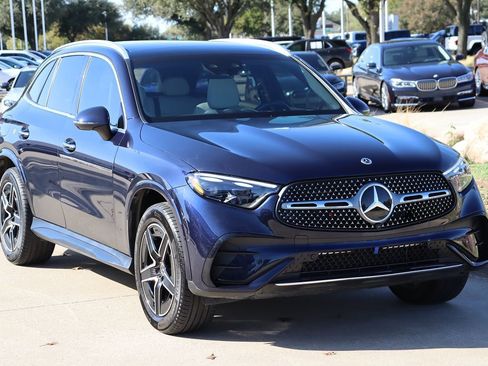 Used 2024 Mercedes-Benz GLC 300 4MATIC w/ AMG Line image 2