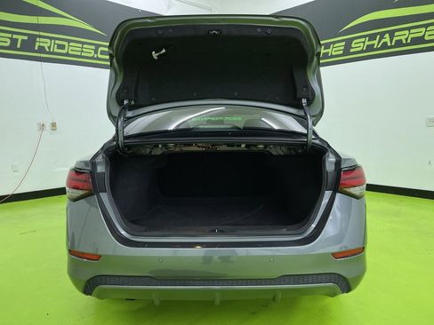 Used 2024 Nissan Sentra SV image 9