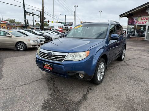 Used 2011 Subaru Forester 2.5X Touring w/ Popular Equipment Group 4B AWD/4WD image 4