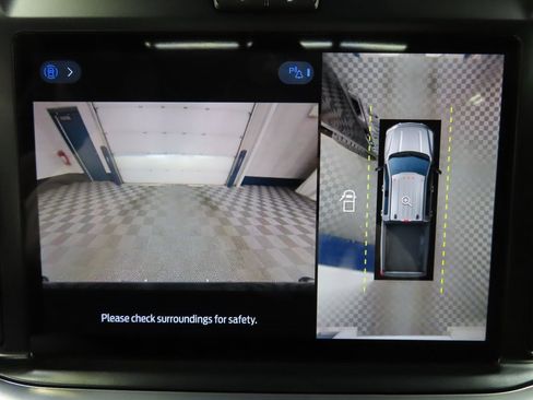 Used 2025 Ford F350 Platinum w/ Platinum Plus Package image 22