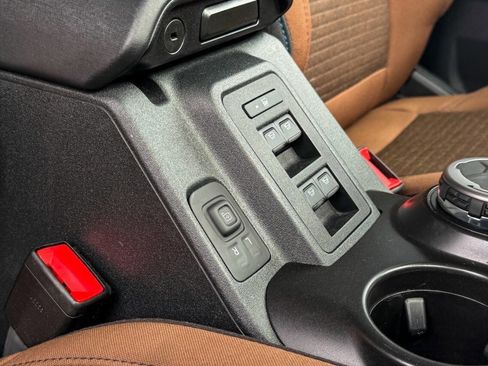 Used 2023 Ford Bronco Outer Banks image 14