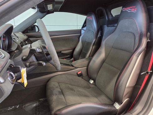 Certified 2025 Porsche 718 Boxster Spyder RS image 5