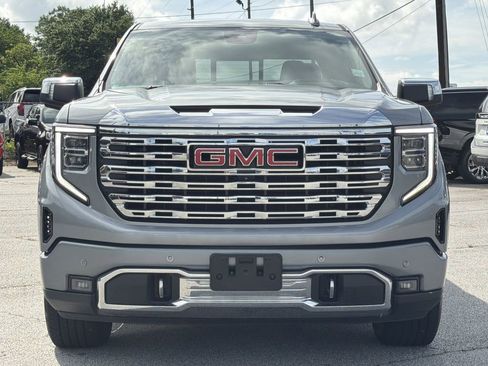 Used 2023 GMC Sierra 1500 Denali w/ Technology Package AWD/4WD image 23