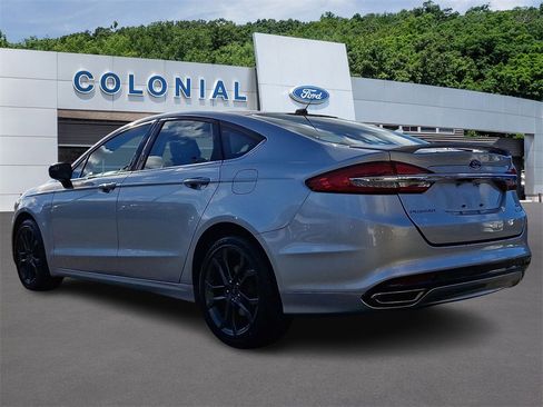 Certified 2018 Ford Fusion SE w/ Equipment Group 201A image 4