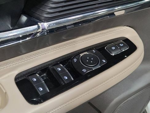 Used 2022 Lincoln Corsair AWD w/ Premium Package image 27