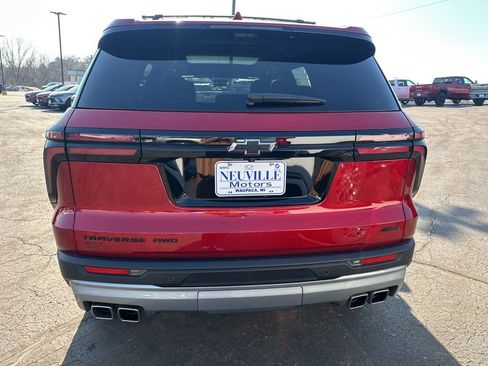 Used 2025 Chevrolet Traverse Z71 w/ Enhanced Driving Package image 4