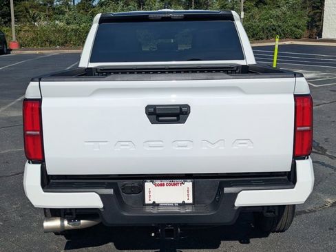 Used 2025 Toyota Tacoma SR5 image 6