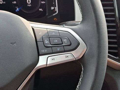 Certified 2022 Volkswagen Atlas SE w/ Panoramic Sunroof Package AWD/4WD image 28