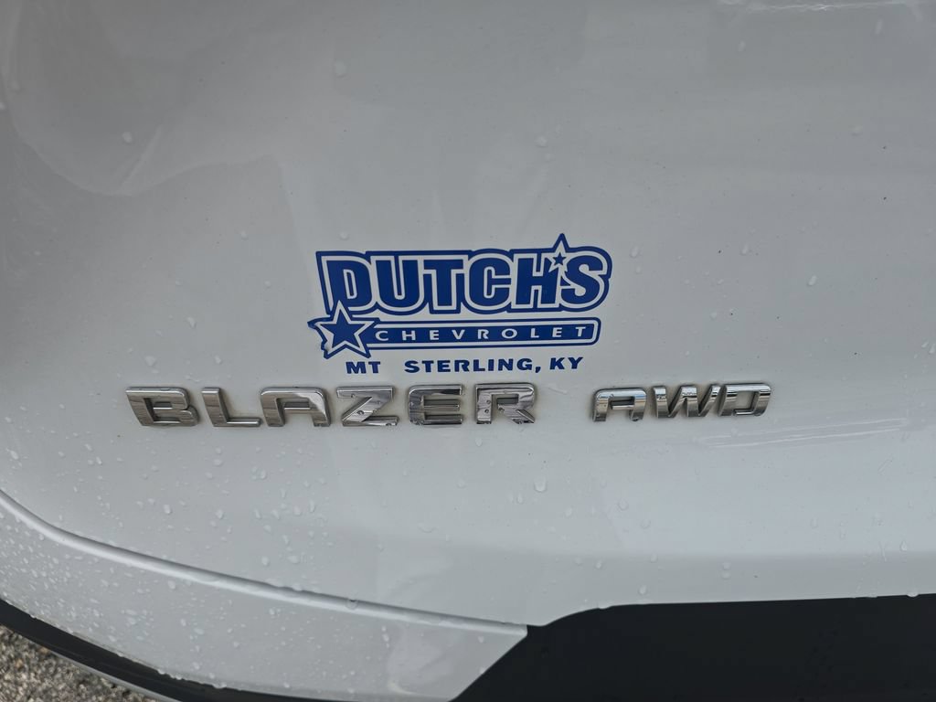 Used 2023 Chevrolet Blazer LT AWD/4WD image 12