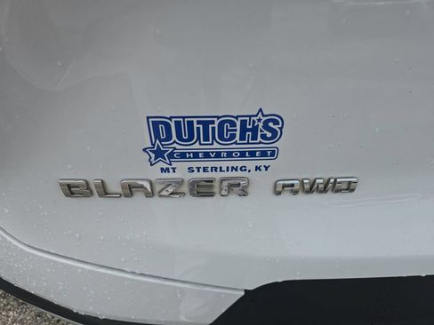 Used 2023 Chevrolet Blazer LT AWD/4WD image 12