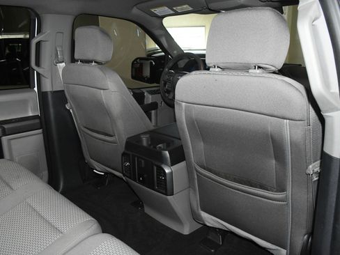 Used 2019 Ford F150 XLT image 16