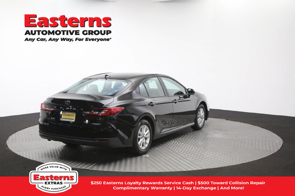 Used 2026 Toyota Camry LE FWD image 42