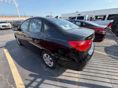Used 2010 Hyundai Elantra GLS FWD image 3