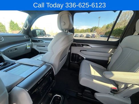 New 2026 Jeep Grand Wagoneer Limited AWD/4WD image 20