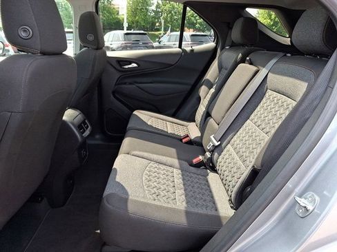 Used 2023 Chevrolet Equinox LT FWD image 13