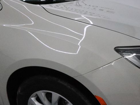 Used 2017 Chrysler Pacifica Touring-L w/ 13 Speaker Alpine Sound Group image 20