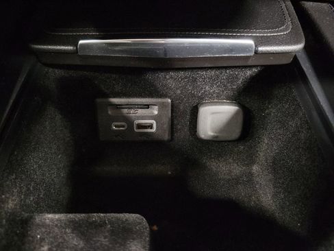 Used 2019 Cadillac XT4 Sport image 19