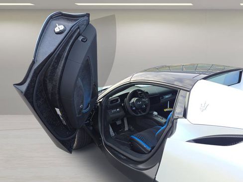 Used 2024 Maserati MC20 Cielo image 44