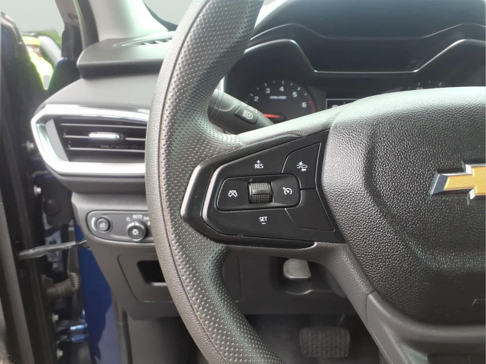Used 2022 Chevrolet TrailBlazer LT AWD/4WD image 27