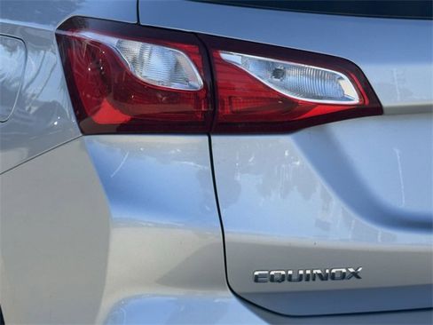 Used 2020 Chevrolet Equinox LT image 6