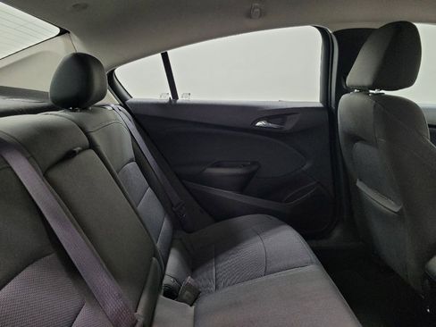 Used 2016 Chevrolet Cruze LT FWD image 19