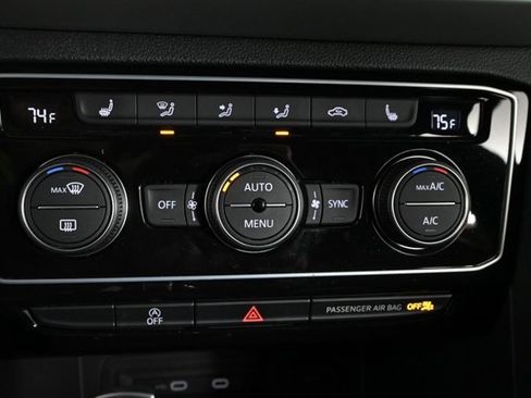 Certified 2023 Volkswagen Atlas Cross Sport SE w/ Black Wheel Package image 24