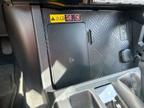 Certified 2025 Toyota 4Runner TRD Off-Road Premium AWD/4WD image 37