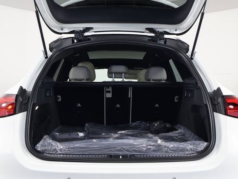 New 2026 Mercedes-Benz GLC 300 GLC 300 image 9