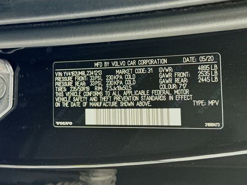 Used 2020 Volvo XC40 T5 R-Design image 39