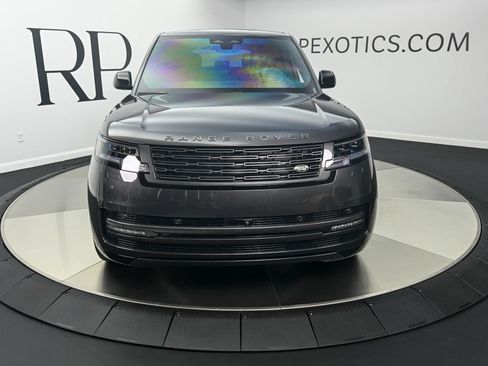 Used 2025 Land Rover Range Rover SE AWD/4WD image 6