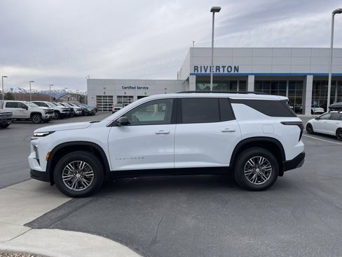 New 2026 Chevrolet Traverse LT w/ Driver Confidence Package image 23