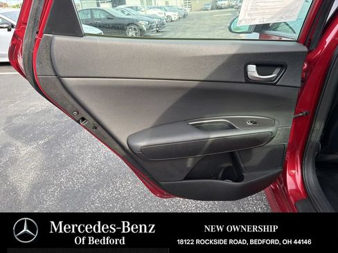 Used 2018 Kia Optima S FWD image 21