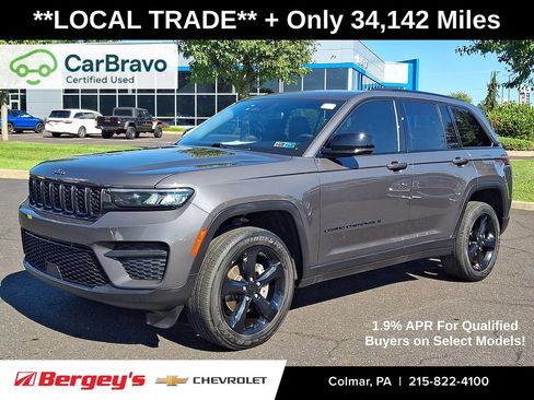 Used 2024 Jeep Grand Cherokee Altitude AWD/4WD image 1