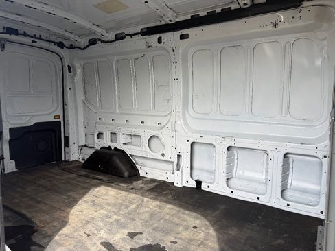 Used 2021 Ford Transit 250 Medium Roof image 11