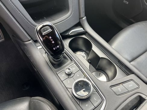 Used 2022 Cadillac XT6 Sport w/ Technology Package image 22