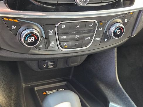 Certified 2023 Chevrolet Traverse Premier w/ LPO, Cargo Package FWD image 23