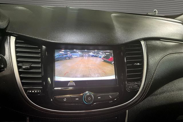 Used 2021 Chevrolet Trax LT AWD/4WD image 13